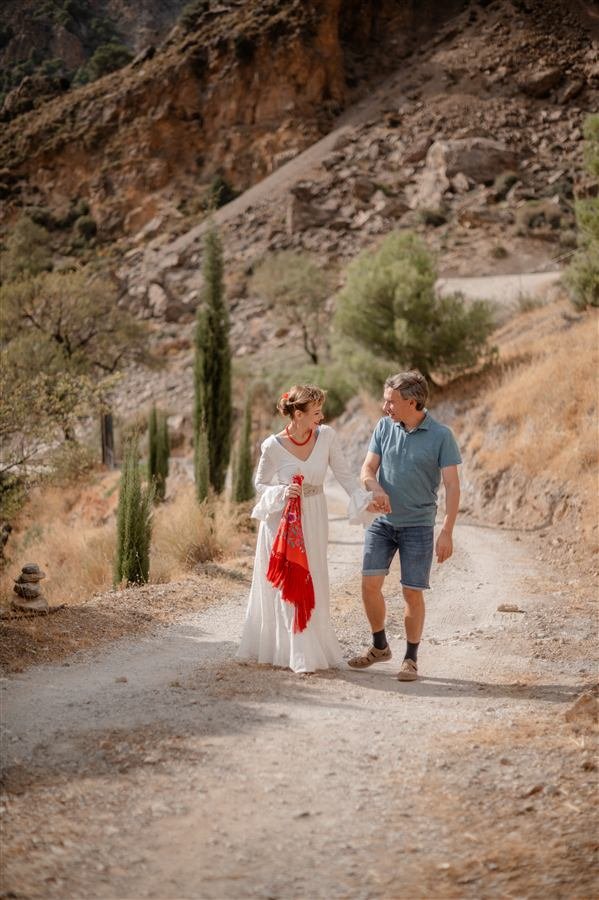 Guests enjoying an afternoon at the finca